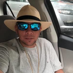 Meet your Posher, Jonathan